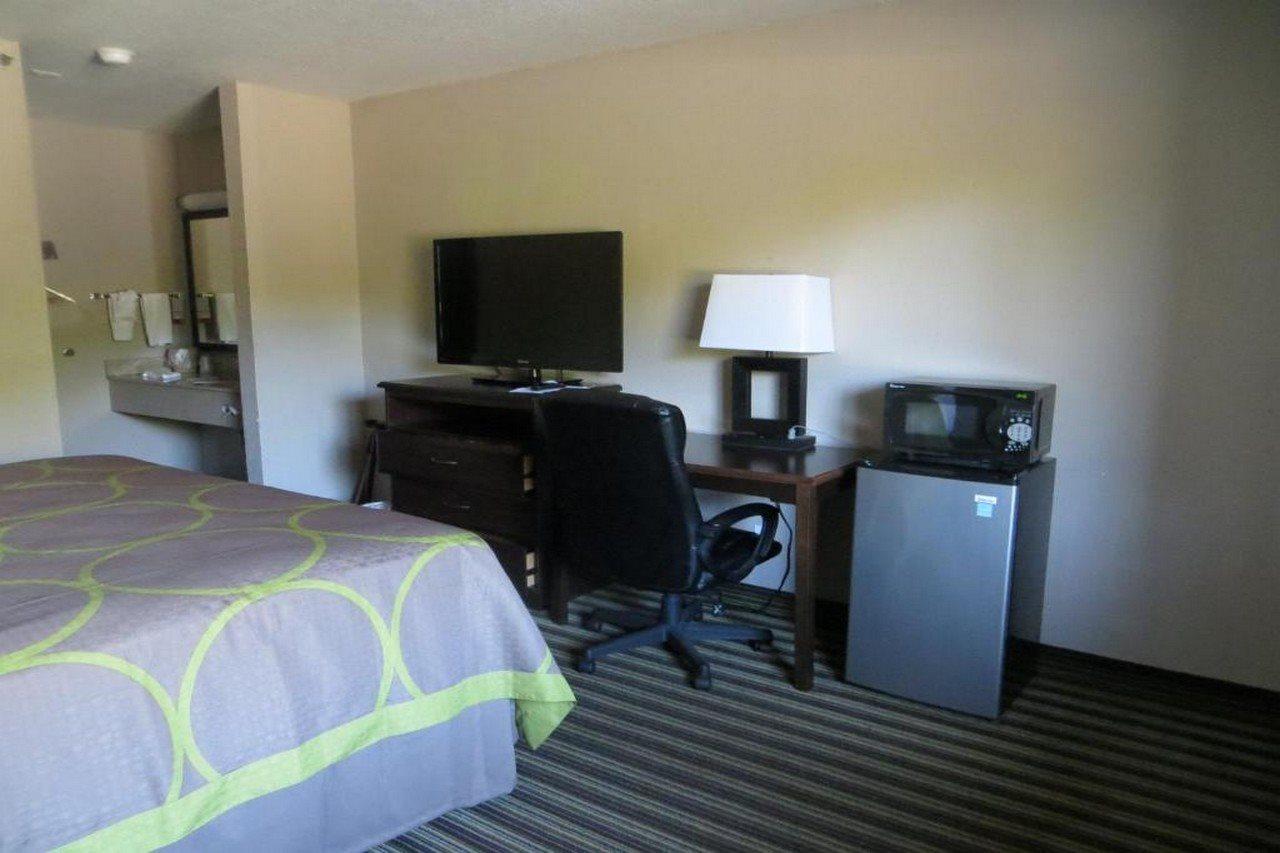 Super 8 By Wyndham Fort Myers Exteriör bild